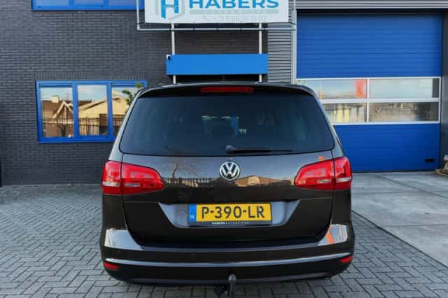 Volkswagen Sharan (2015) thumbnail 7