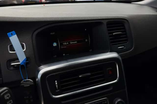 Volvo V60 (2014) thumbnail 18