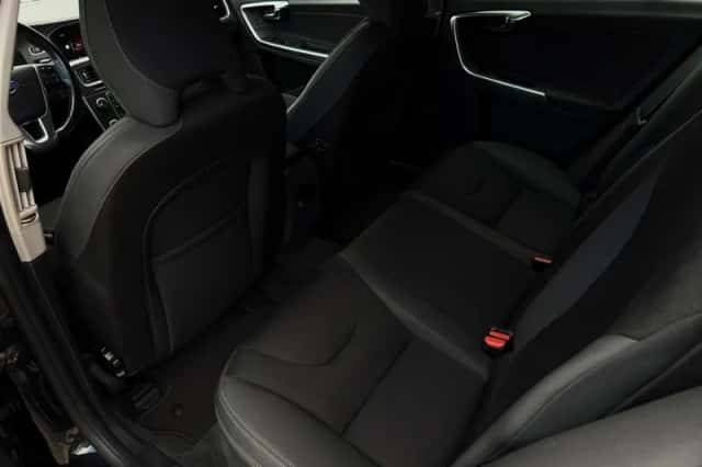 Volvo V60 (2014) thumbnail 22