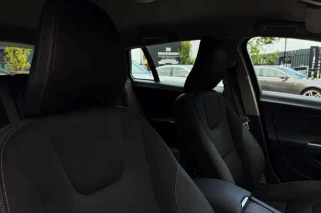 Volvo V60 (2014) thumbnail 27