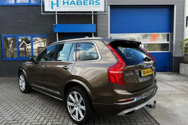 Volvo XC90 (2015) thumbnail 5