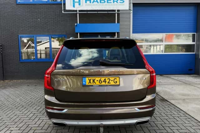 Volvo XC90 (2015) thumbnail 6