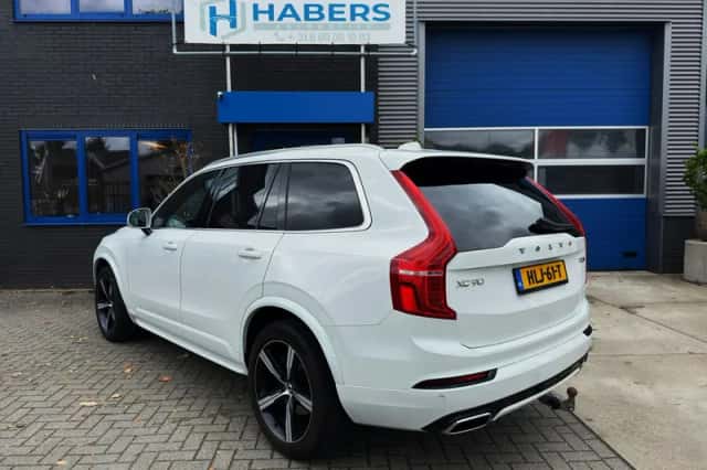 Volvo XC90 (2018) thumbnail 6