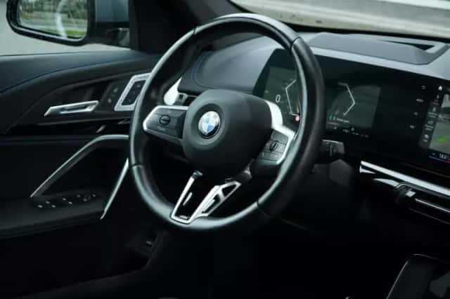 BMW X1 (2022) thumbnail 6