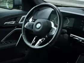 BMW X1 (2022) thumbnail 6