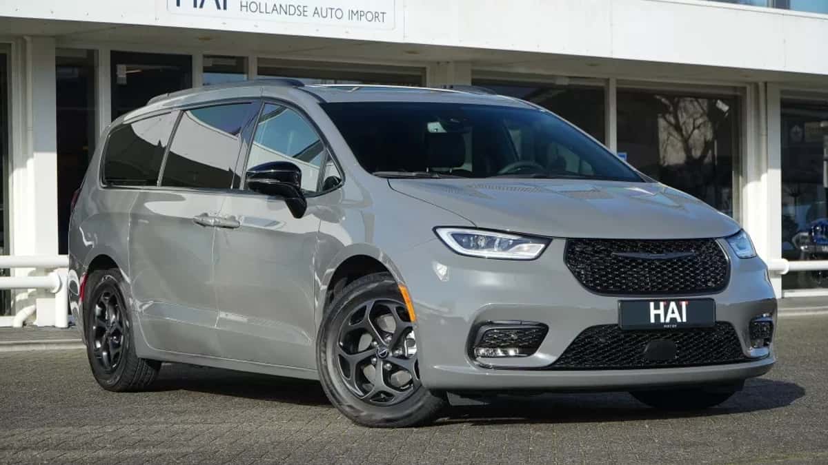 Chrysler Pacifica (2025) — foto 1