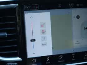 Chrysler Pacifica (2025) thumbnail 17