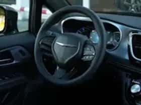 Chrysler Pacifica (2025) thumbnail 30