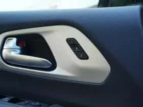 Chrysler Pacifica (2025) thumbnail 8
