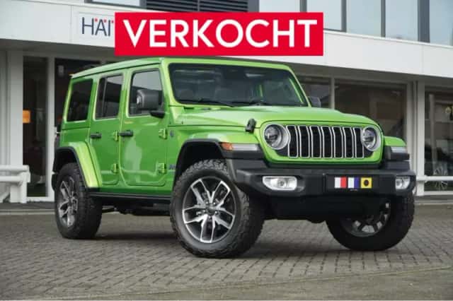 Jeep Wrangler (2025) thumbnail 1