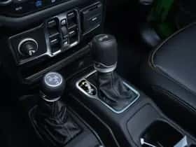 Jeep Wrangler (2025) thumbnail 13