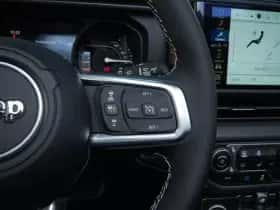 Jeep Wrangler (2025) thumbnail 17