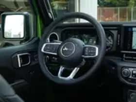 Jeep Wrangler (2025) thumbnail 33