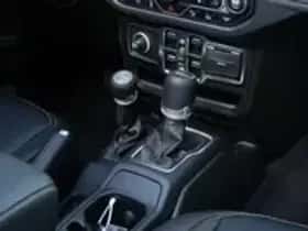 Jeep Wrangler (2025) thumbnail 34