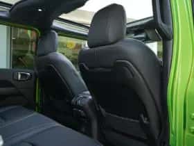 Jeep Wrangler (2025) thumbnail 7