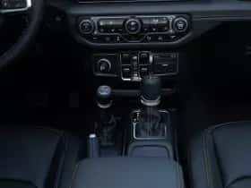 Jeep Wrangler (2025) thumbnail 10