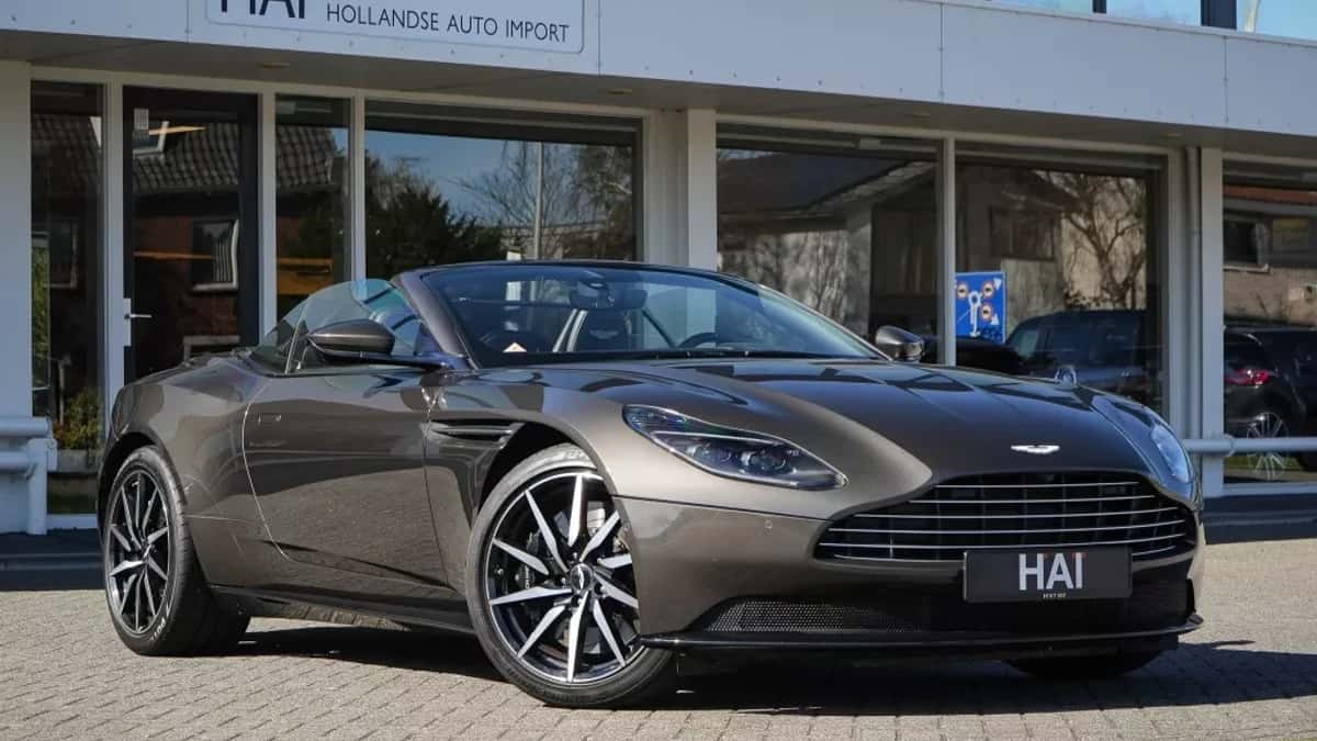 Aston Martin DB11 Volante (2021) — foto 1