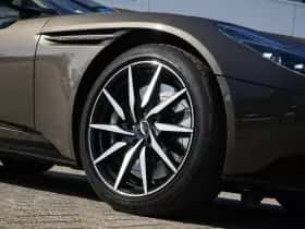 Aston Martin DB11 Volante (2021) thumbnail 6