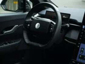 Fisker Ocean (2024) thumbnail 4