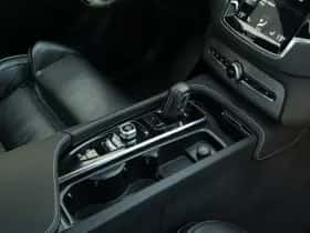 Volvo XC90 (2021) thumbnail 20