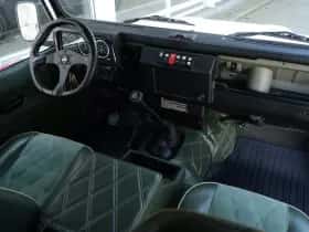 Land Rover Defender (1996) thumbnail 14