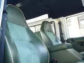 Land Rover Defender (1996) thumbnail 16