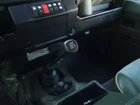 Land Rover Defender (1996) thumbnail 20