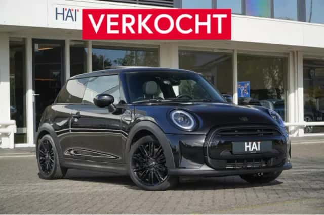 MINI 1.5 Cooper Camden (2022) thumbnail 1