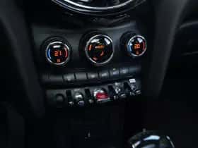MINI 1.5 Cooper Camden I Automaat I Pano I Camera (2022) thumbnail 15