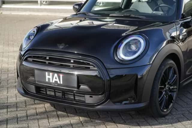 MINI 1.5 Cooper Camden (2022) thumbnail 3