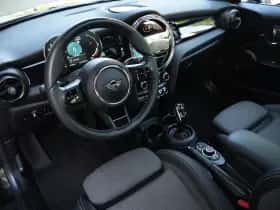 MINI 1.5 Cooper Camden I Automaat I Pano I Camera (2022) thumbnail 9