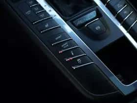 Porsche Macan (2017) thumbnail 21