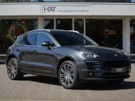 Porsche Macan (2017) thumbnail 4