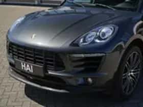 Porsche Macan (2017) thumbnail 33
