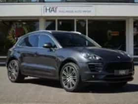 Porsche Macan (2017) thumbnail 34