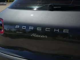 Porsche Macan (2017) thumbnail 9