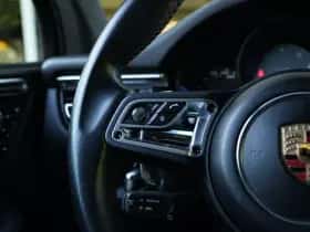 Porsche Macan (2019) thumbnail 15