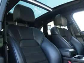 Porsche Macan (2019) thumbnail 17