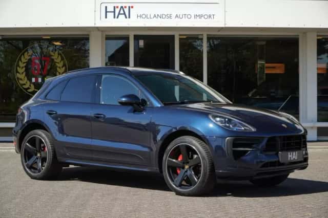 Porsche Macan (2019) thumbnail 6