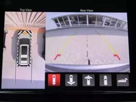 Chrysler Pacifica (2022) thumbnail 30