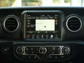 Jeep Wrangler (2019) thumbnail 10