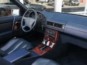 Mercedes-Benz SL-Klasse (1993) thumbnail 2