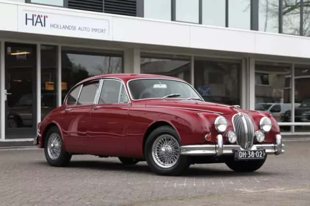 Jaguar MK II 3.4L (1960) thumbnail 1