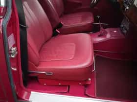 Jaguar MK II 3.4L (1960) thumbnail 13