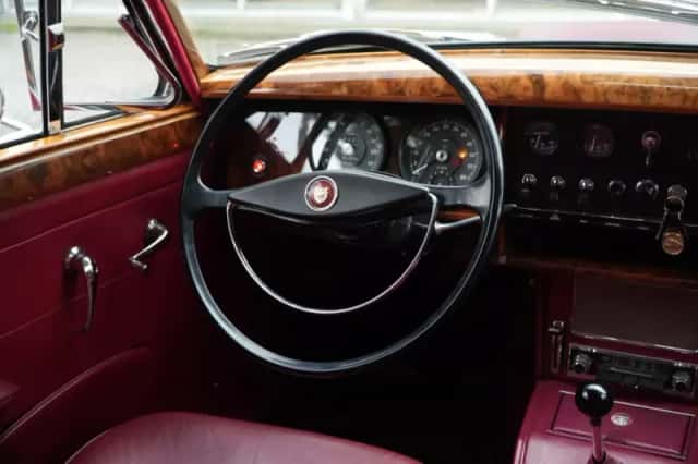 Jaguar MK II 3.4L (1960) thumbnail 3