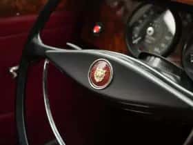 Jaguar MK II 3.4L (1960) thumbnail 9