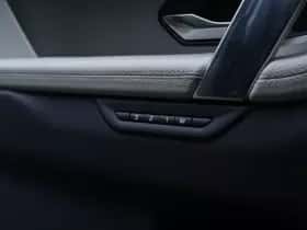 Land Rover Discovery Sport (2024) thumbnail 11
