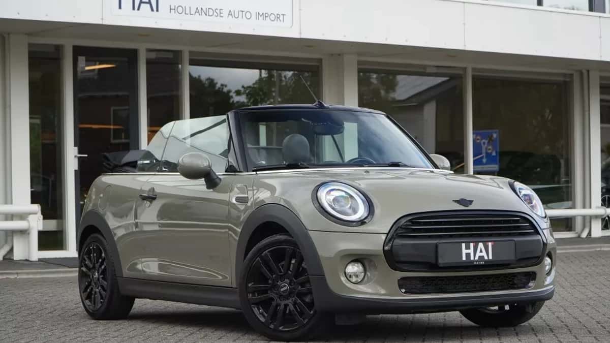 MINI Cabrio (2018) — foto 1