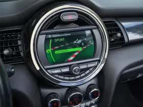 MINI Cabrio (2018) thumbnail 25