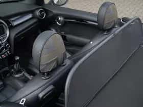 MINI Cabrio (2018) thumbnail 30